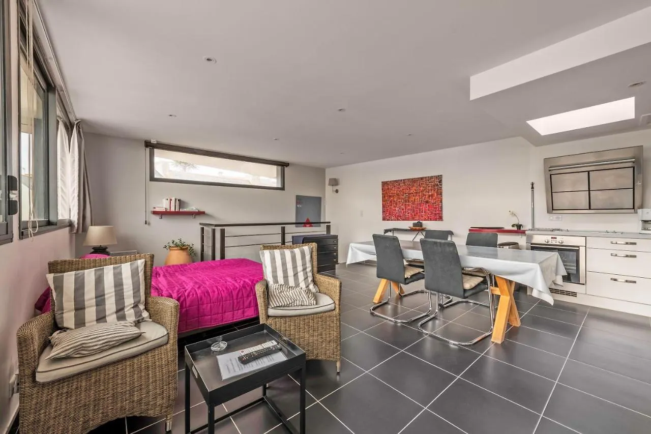 Apartamento Studio Vue Mer 15M De La Plage Plobannalec