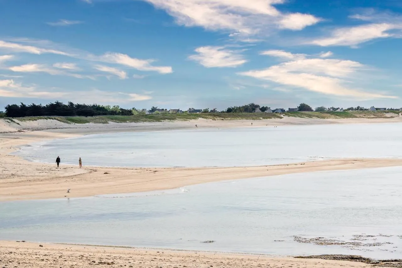 Studio Vue Mer 15M De La Plage Plobannalec